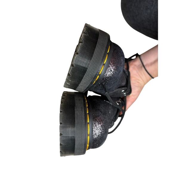 Dr. Martens Women's Size 5- 5.5. Fur- Lined Metallic Black Leather Platform Shoe - Picture 9 of 10